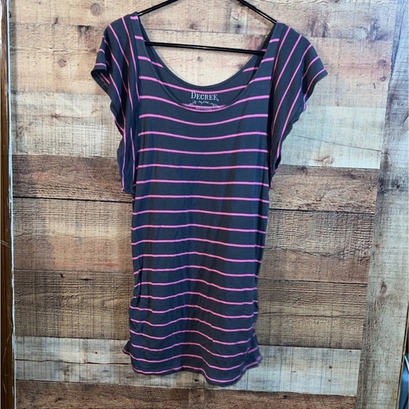 Decree Tops - Decree cinch side top